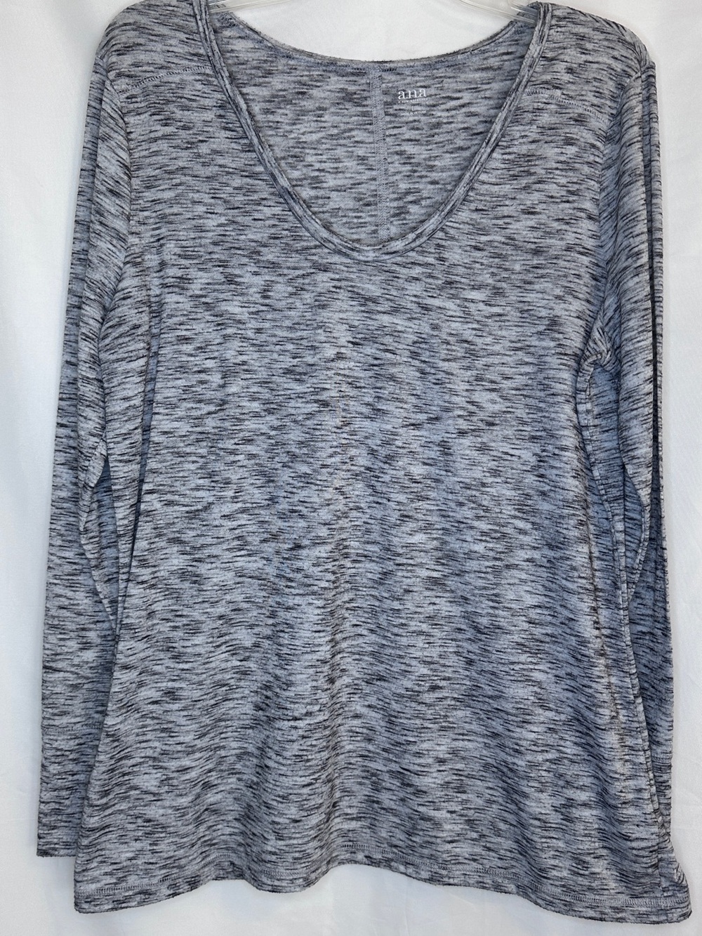a.n.a Space-Dye V-Neck Long Sleeve Top in Gray and Black